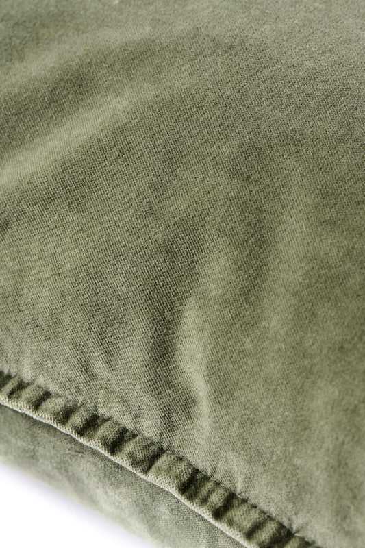 Samettityynynpäällinen Vintage – kuluneen näköinen Oliivinvihreä - Olive 50 x 50 cm