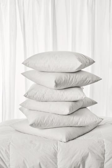 Sisätyyny 40 x 60 cm - höyhentäyte 550 g (Rento ja keveä)