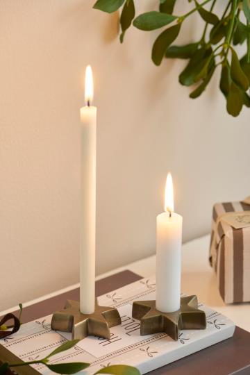 Lyhyt rustiikki kruunukynttilä valkoinen