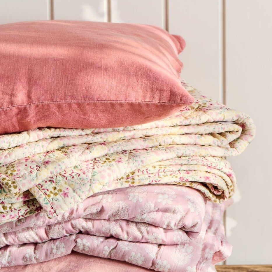 Paksu täkki Cathy - kukkakuvio roosa