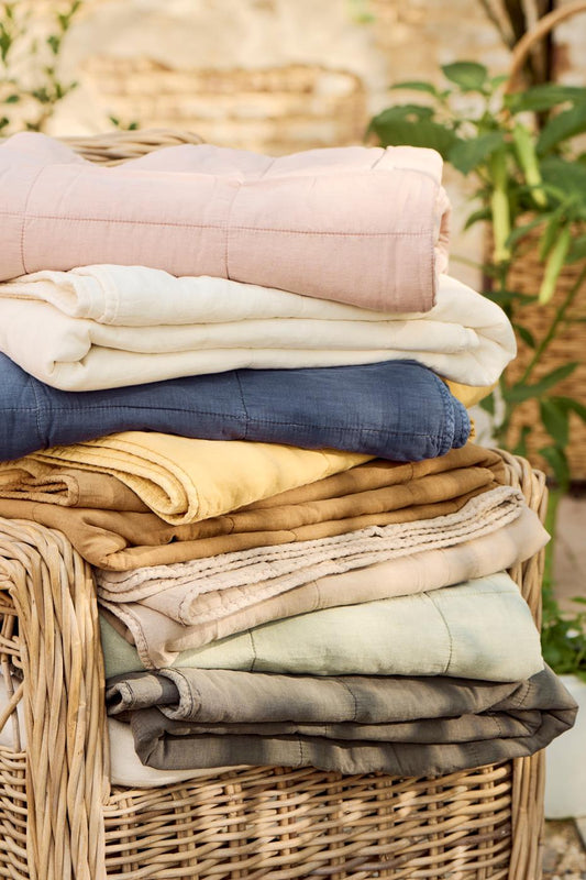 Torkkupeitto - Vintage quilt kivipesty 130 x 180 cm Luonnonvalkoinen - Buttercream