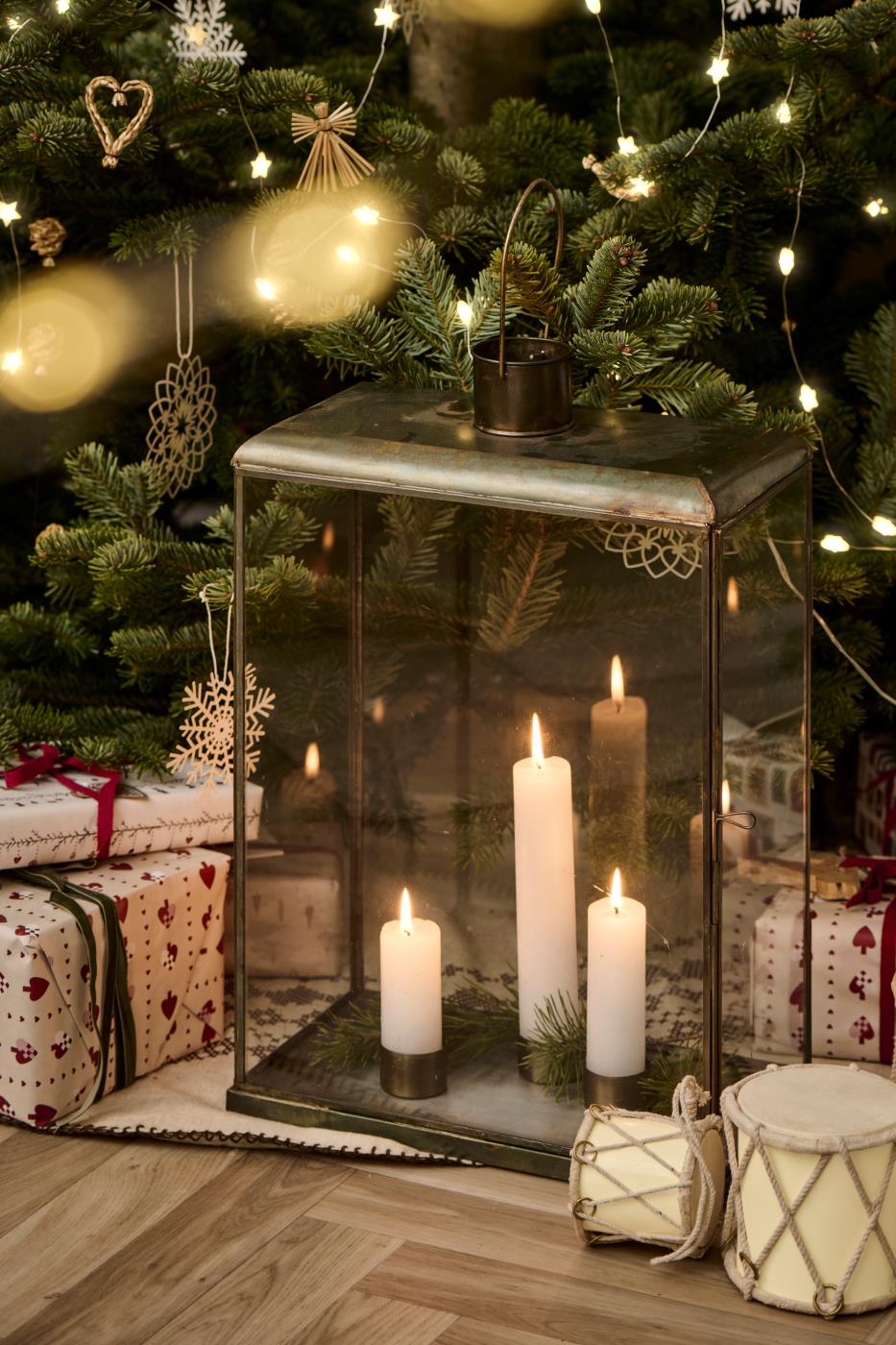 Magneettikynttilänjalka antiikkimessinki