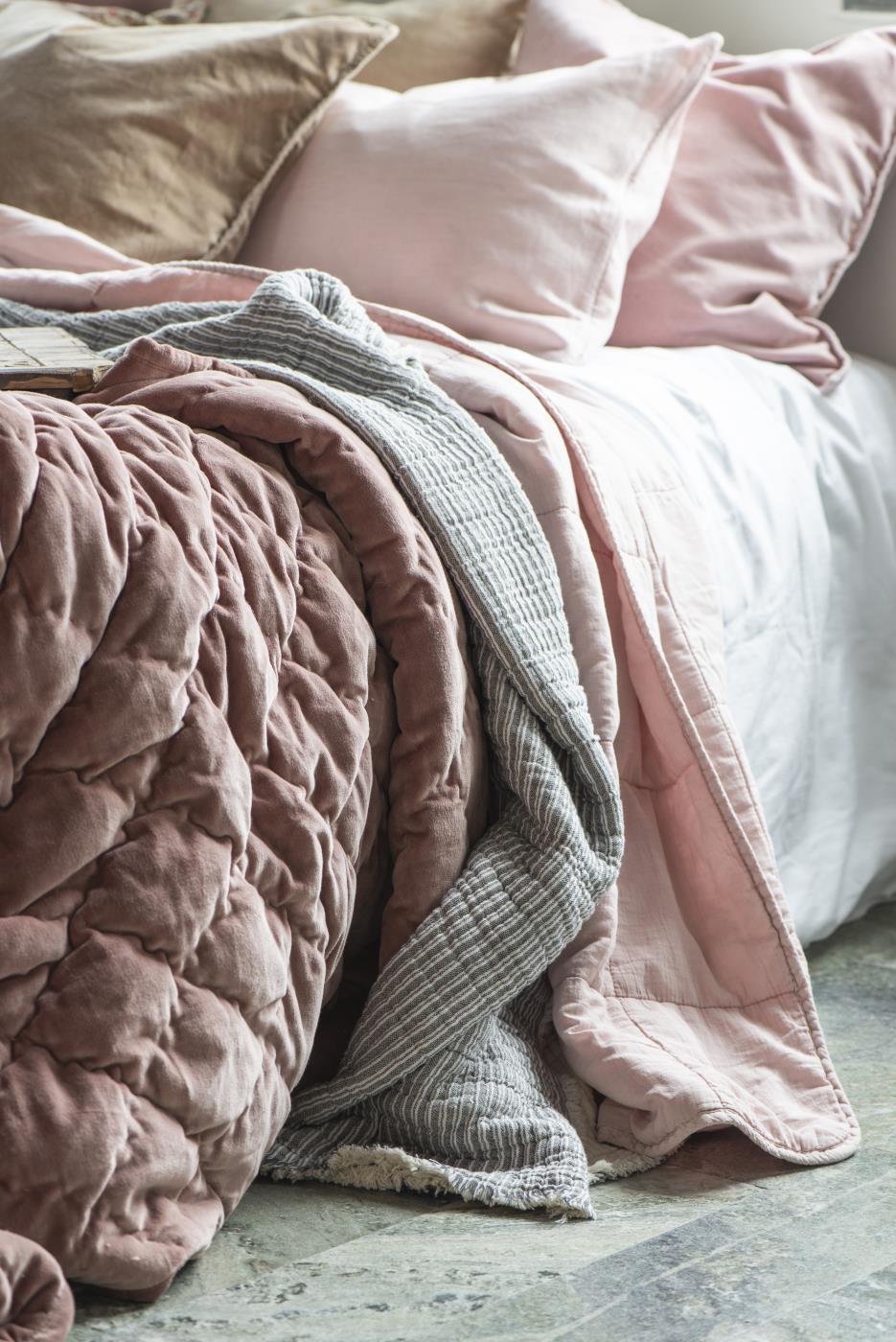 Päiväpeitto - Vintage quilt kivipesty 240 x 240 cm Vaaleanpunainen - Rose shadow