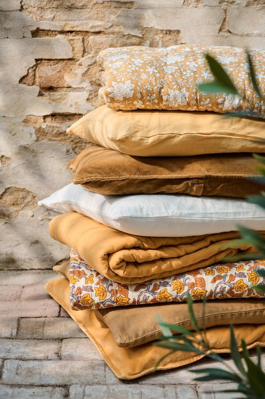 Samettityynynpäällinen Vintage – kuluneen näköinen Keltainen - Harvest yellow 50 x 50 cm