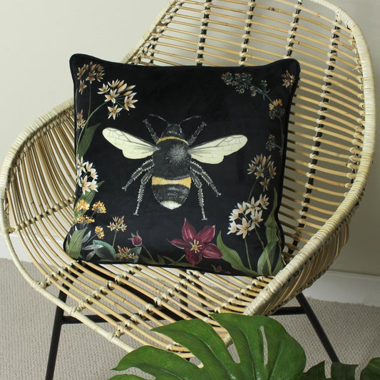 Tyynynpäällinen Midnight Garden Bee 43 x 43 cm