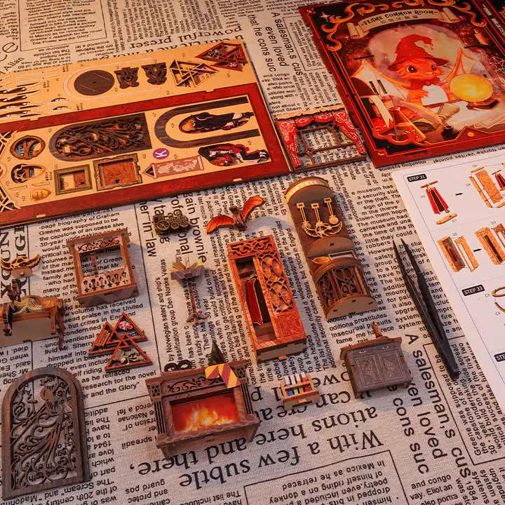DIY Minimaailma kirjahyllyyn – Flame Common Room Book Nook (sis. pölysuojan)