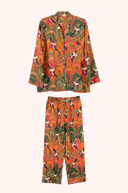 Pyjama Pääskyt - Marbled Swallows