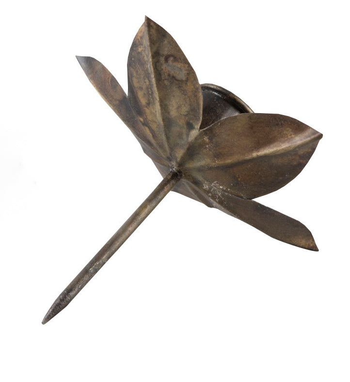 Kruunukynttilänjalka asetelmiin (piikki kiinnitys) antiikkimessinki