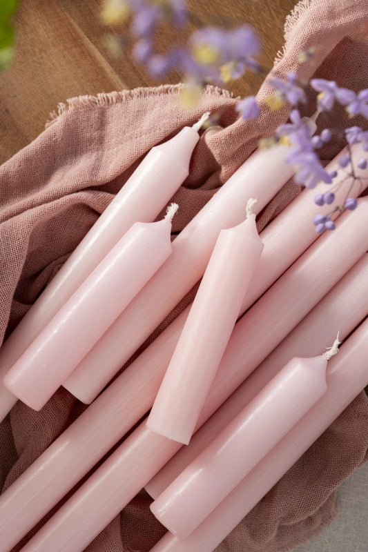 Lyhyt rustiikki kruunukynttilä vaaleanpunainen