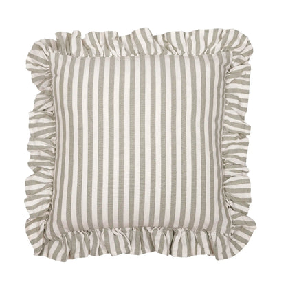 Tyynynpäällinen röyhelöllä raidallinen vaaleanvihreä  45 x 45 cm