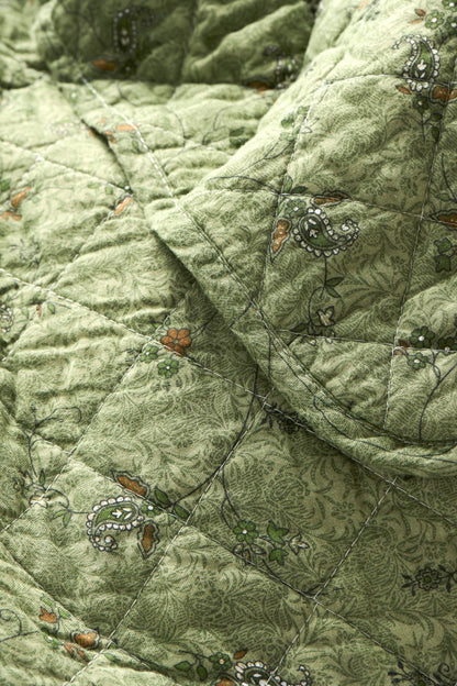Puuvillatäkki salvianvihreä pienet paisley kukat 130 x 180 cm