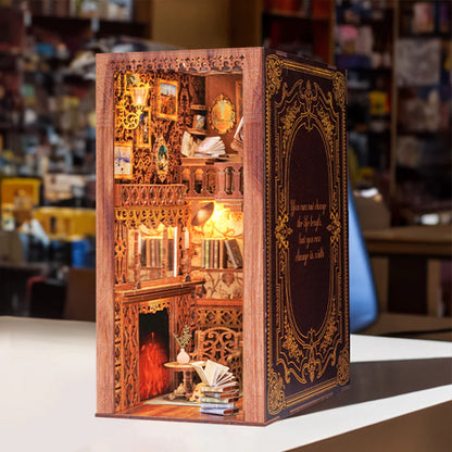 DIY Minimaailma kirjahyllyyn - Eternal Bookstore Book Nook (sis. pölysuojan)