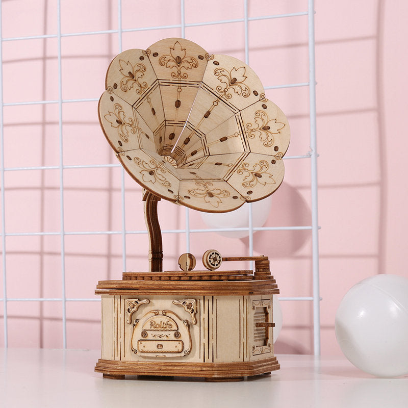 DIY miniatyyri Gramophone