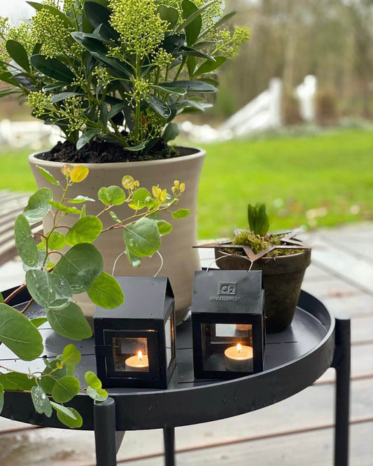 Roikkuva pieni lyhty Musta 12 cm