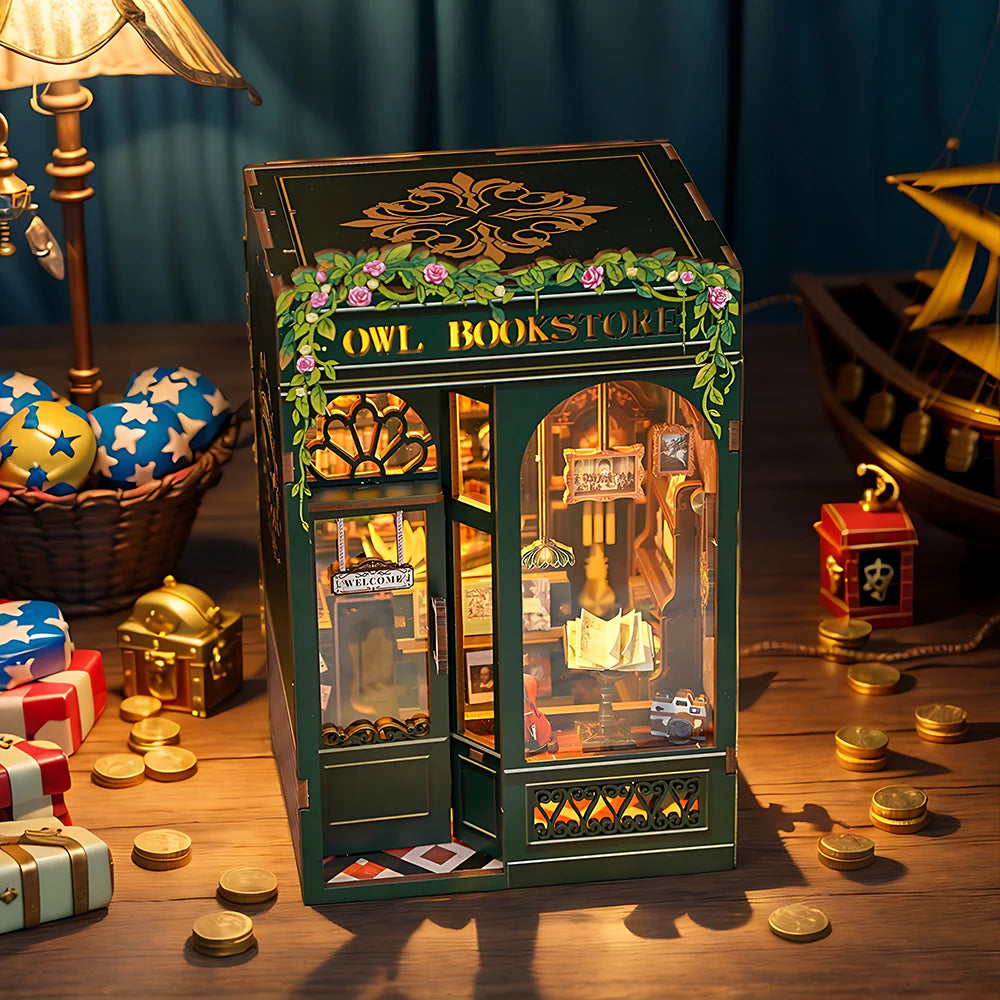 DIY Minimaailma kirjahyllyyn – Owl Bookstore Book Nook