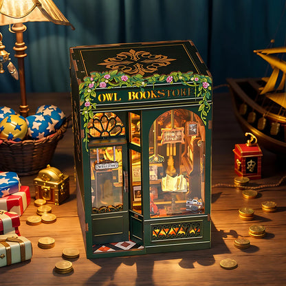 DIY Minimaailma kirjahyllyyn – Owl Bookstore Book Nook
