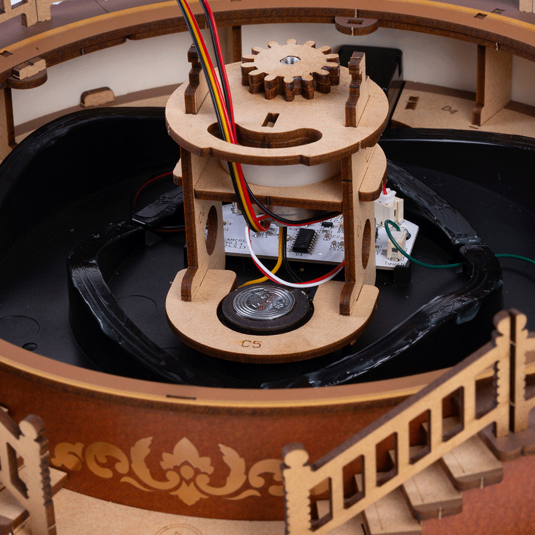 DIY miniatyyri Karuselli - Classic Carousel