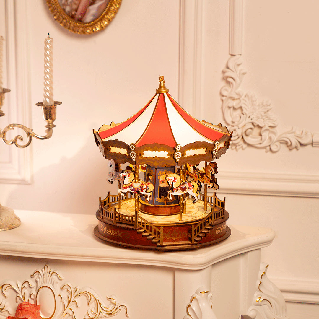 DIY miniatyyri Karuselli - Classic Carousel
