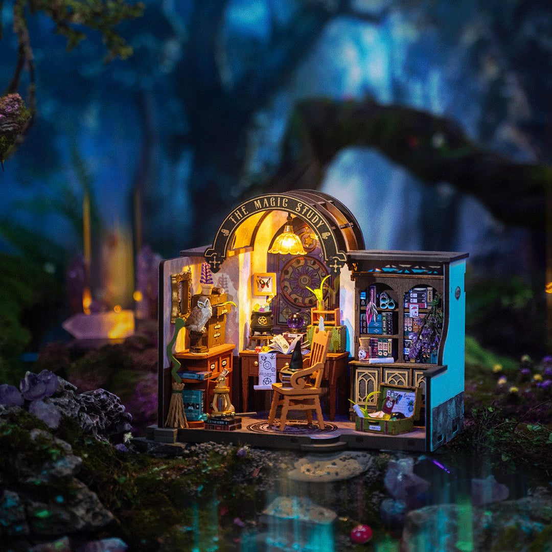 DIY miniatyyri Magic Study