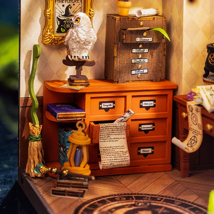 DIY miniatyyri Magic Study