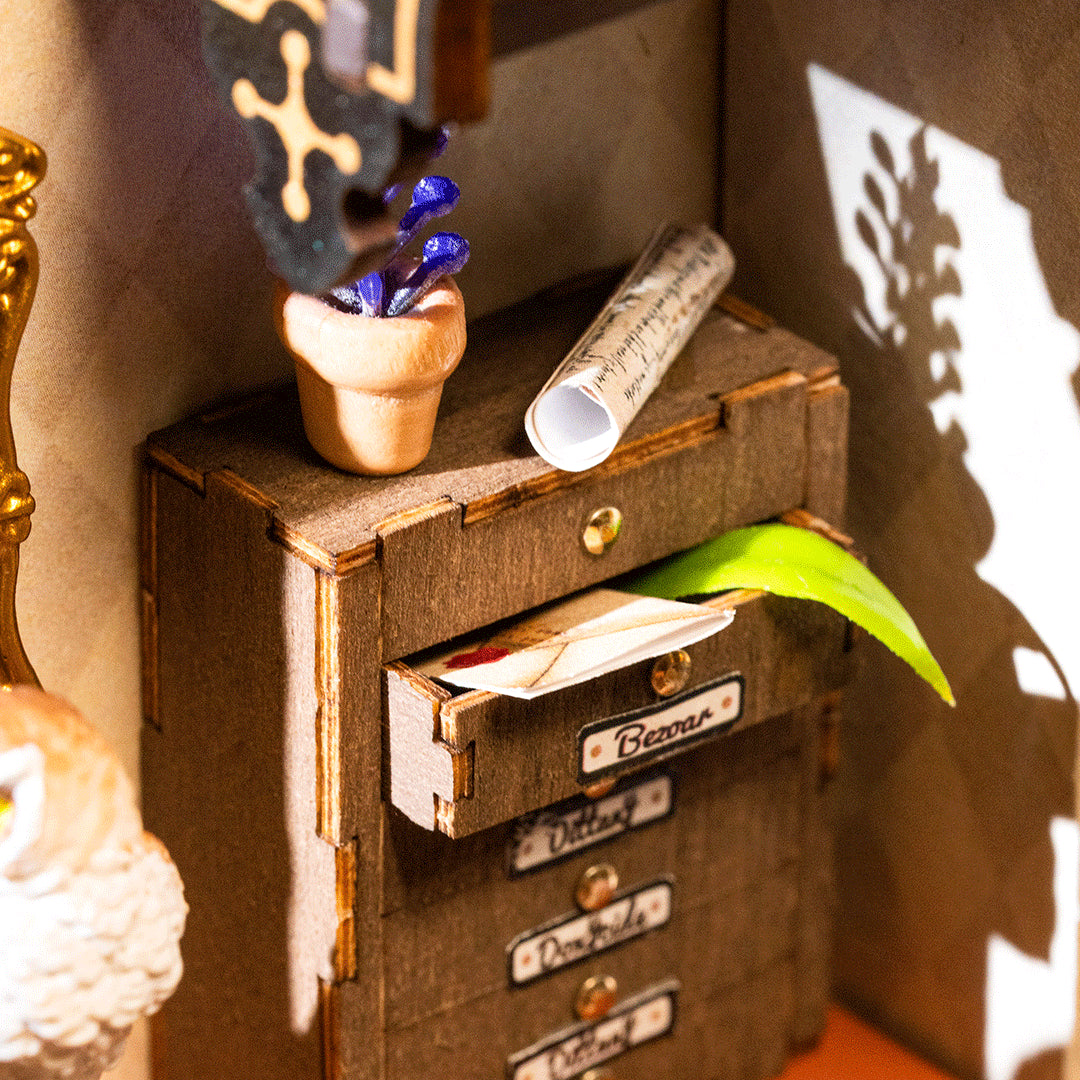 DIY miniatyyri Magic Study