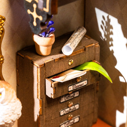 DIY miniatyyri Magic Study