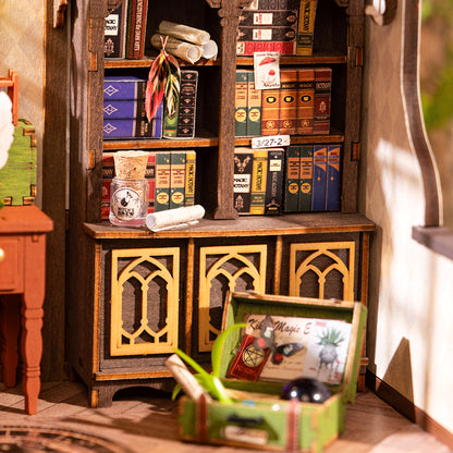 DIY miniatyyri Magic Study