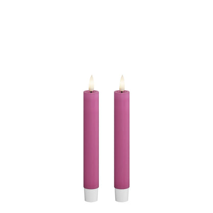 Tumma pinkki (Magenta) Led kruunukynttilä kork. 15 cm 2 kpl