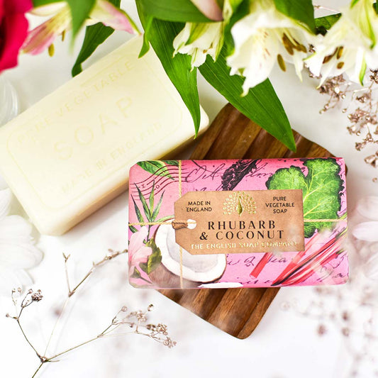 Palasaippua Raparperi ja kookos - Rhubarb and Coconut