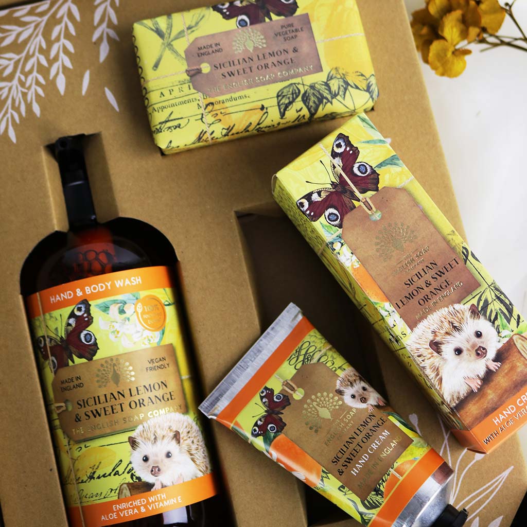 Nestesaippua, käsivoide ja palasaippua lahjalaatikko Sitruuna ja appelsiini - Sicilian Lemon and Sweet Orange