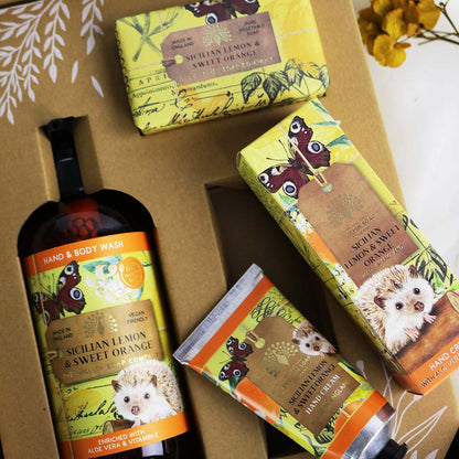 Nestesaippua, käsivoide ja palasaippua lahjalaatikko Sitruuna ja appelsiini - Sicilian Lemon and Sweet Orange