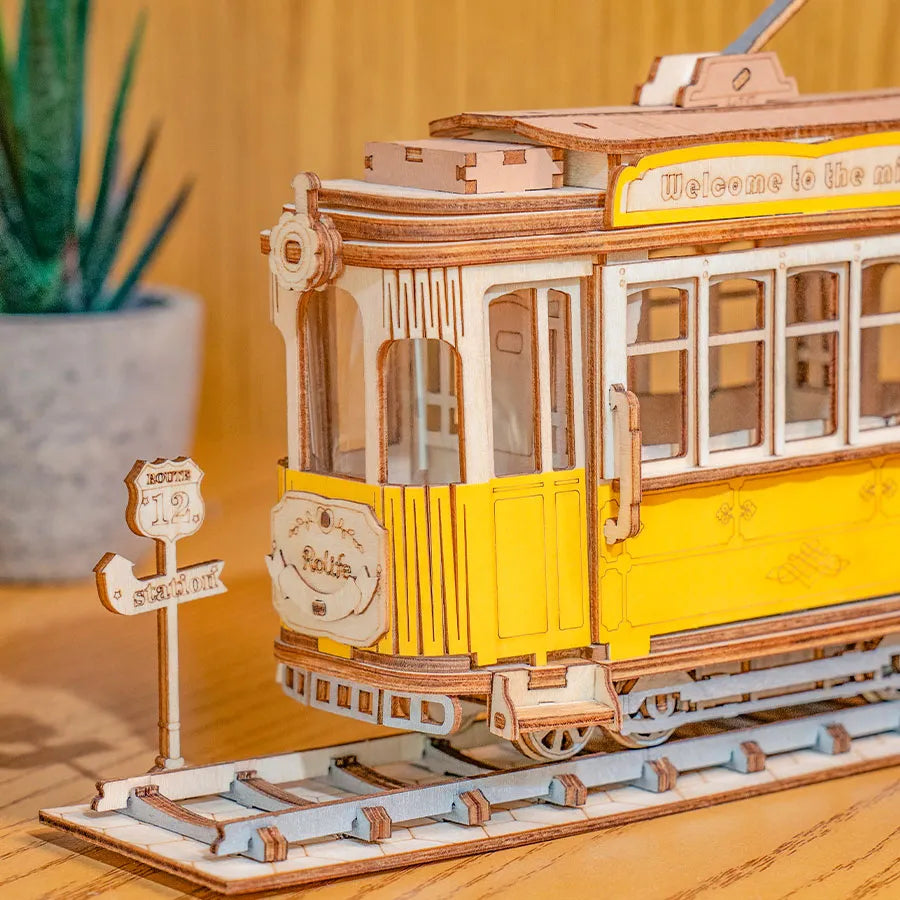 DIY miniatyyri Raitiovaunu - Tramcar