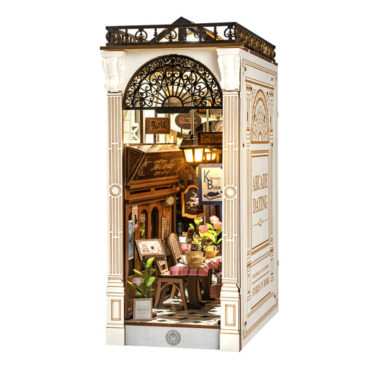 DIY minimaailma kirjahyllyyn - Arcade Dating Book Nook