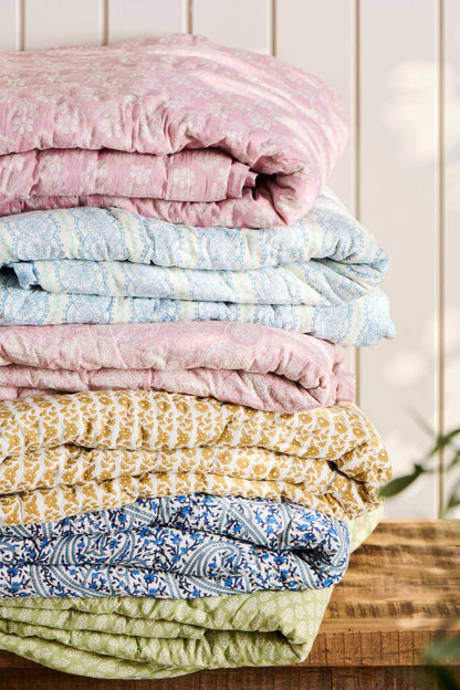 Paksu täkki Cathy - kukkakuvio roosa