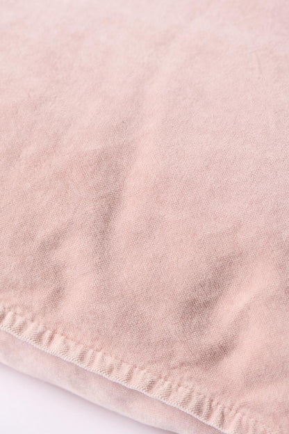 Samettityynynpäällinen Vintage - kuluneen näköinen Vaaleanpunainen - Rose shadow 50 x 50 cm