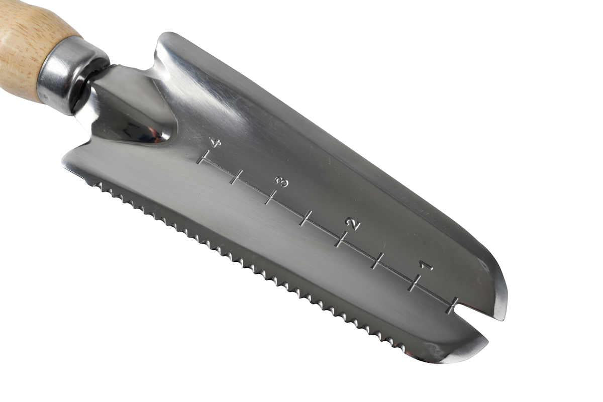 Rikkaruoholapio - Weeding Trowel