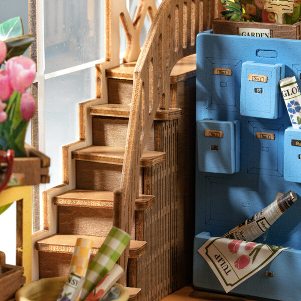 DIY Minimaailma kirjahyllyyn - Garden House Book Nook