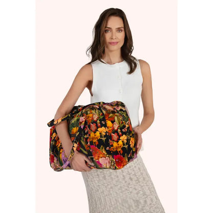 Vetoketjullinen weekender kassi Midnight Posy