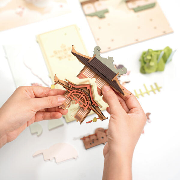 DIY Minimaailma kirjahyllyyn – Falling Sakura Book Nook