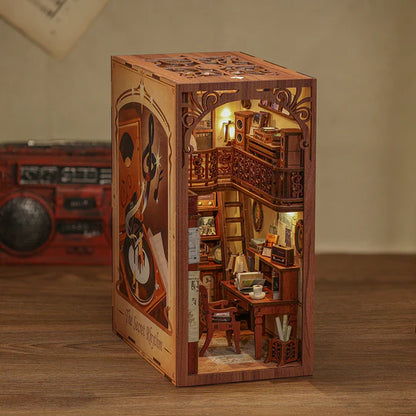 DIY Minimaailma kirjahyllyyn - The Secret Rhythm Book Nook (sis. pölysuojan)