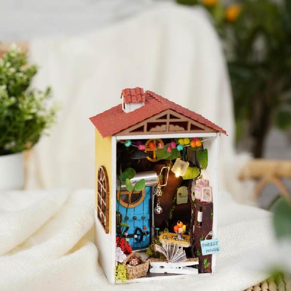 DIY Miniatyyritalo Puutarha Maja - Borrowed Garden