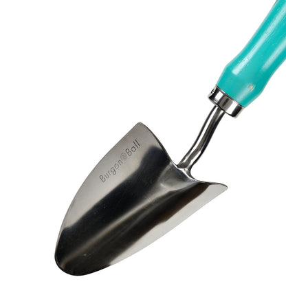 Istutuslapio ja rikkaruohohaarukka lahjalaatikossa Flora & Fauna