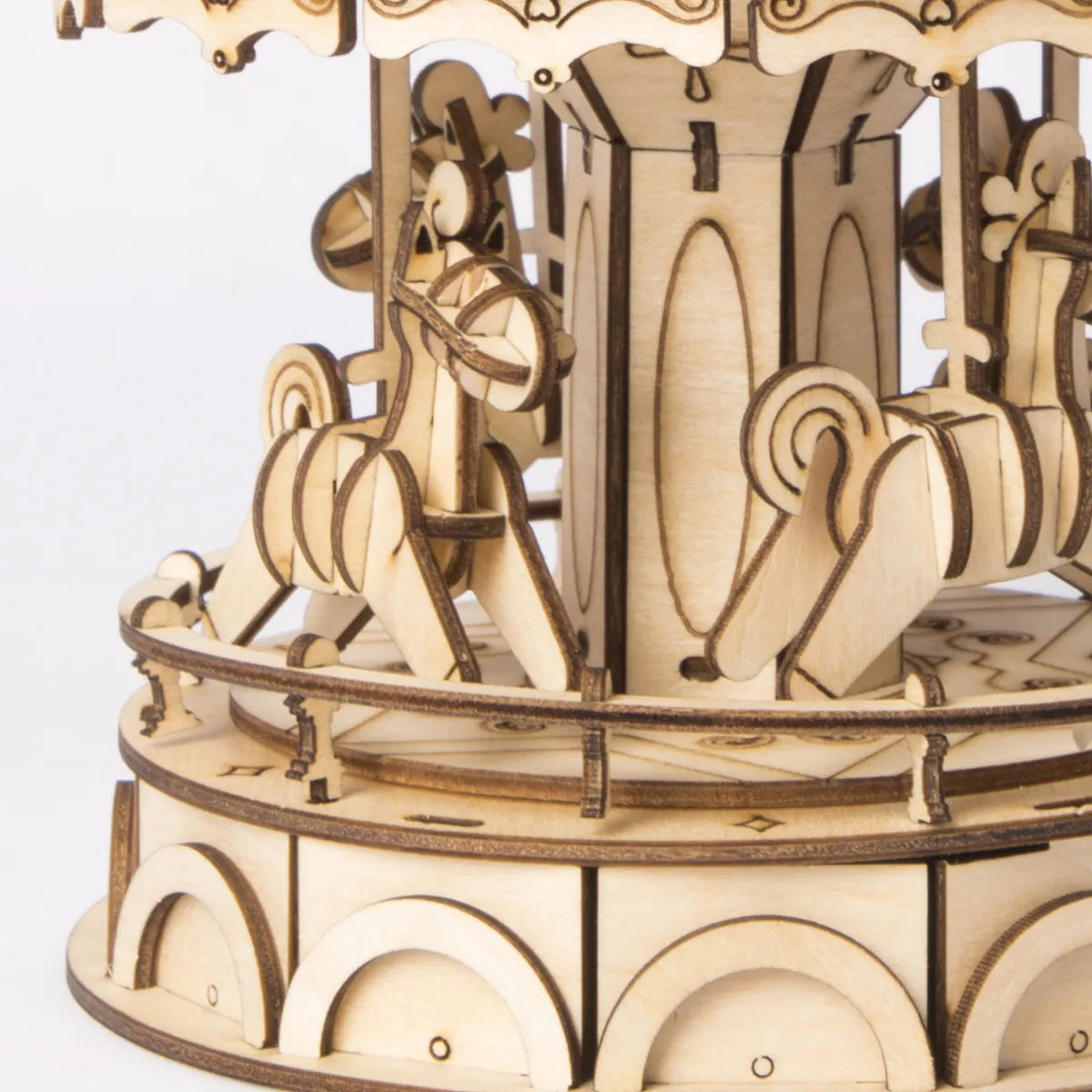 DIY miniatyyri Karuselli - Merry Go Round