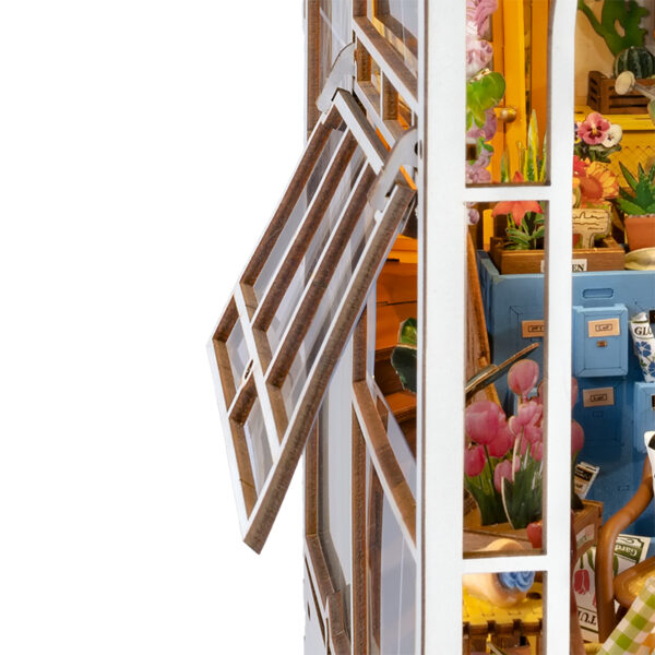 DIY Minimaailma kirjahyllyyn - Garden House Book Nook