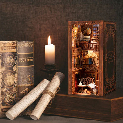 DIY Minimaailma kirjahyllyyn - Eternal Bookstore Book Nook (sis. pölysuojan)