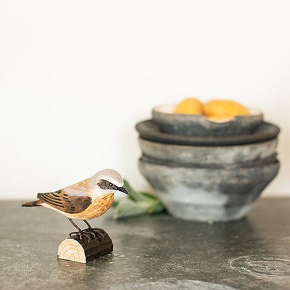 DecoBird koristelintu Kivitasku - Northern Wheatear