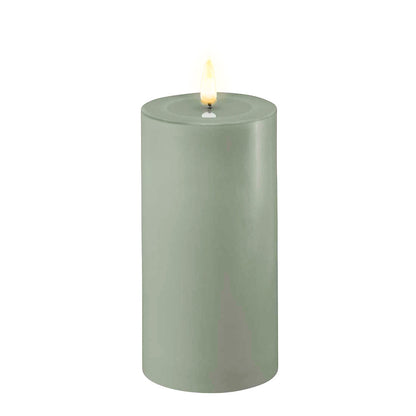 Led-kynttilä Vihreänharmaa (Salvie Green) halk. 7,5 cm