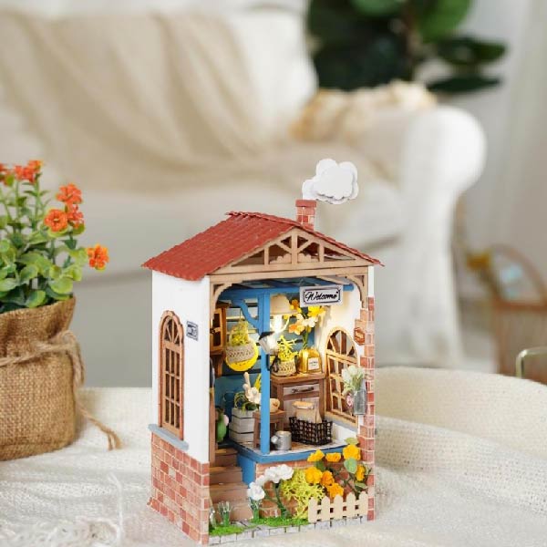 DIY Miniatyyritalo Unelma Puutarha - Dream Yard