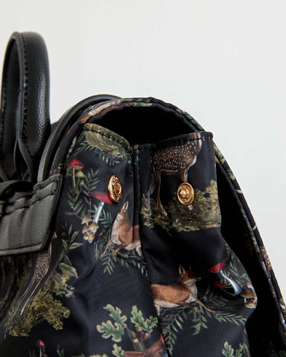 Reppu Woodland at Midnight Musta