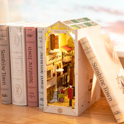 DIY Minimaailma kirjahyllyyn - Sunshine Town Book Nook